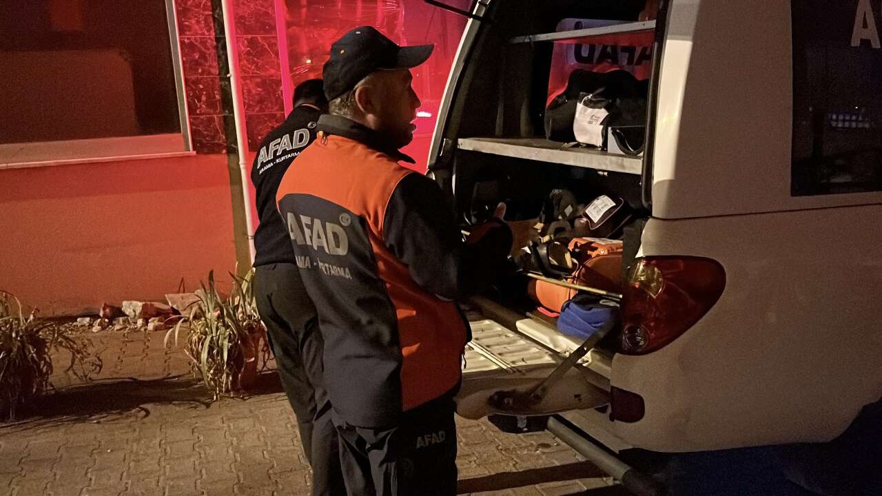 İhbara giden 2 sağlık çalışanı hastanelik oldu 1